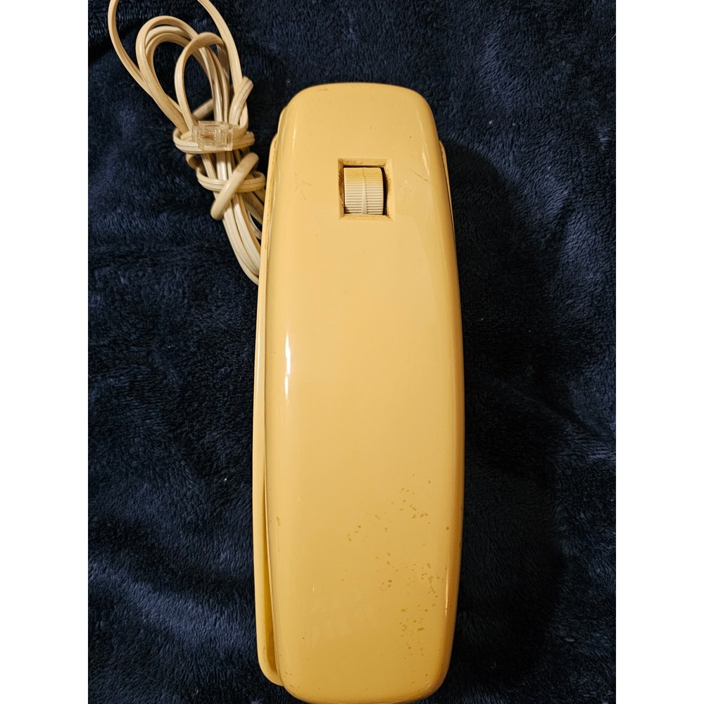 Vintage Radio Shack ET-201 Slimline Corded Phone Yellow Almond Wall Desk Retro - Picture 4 of 8
